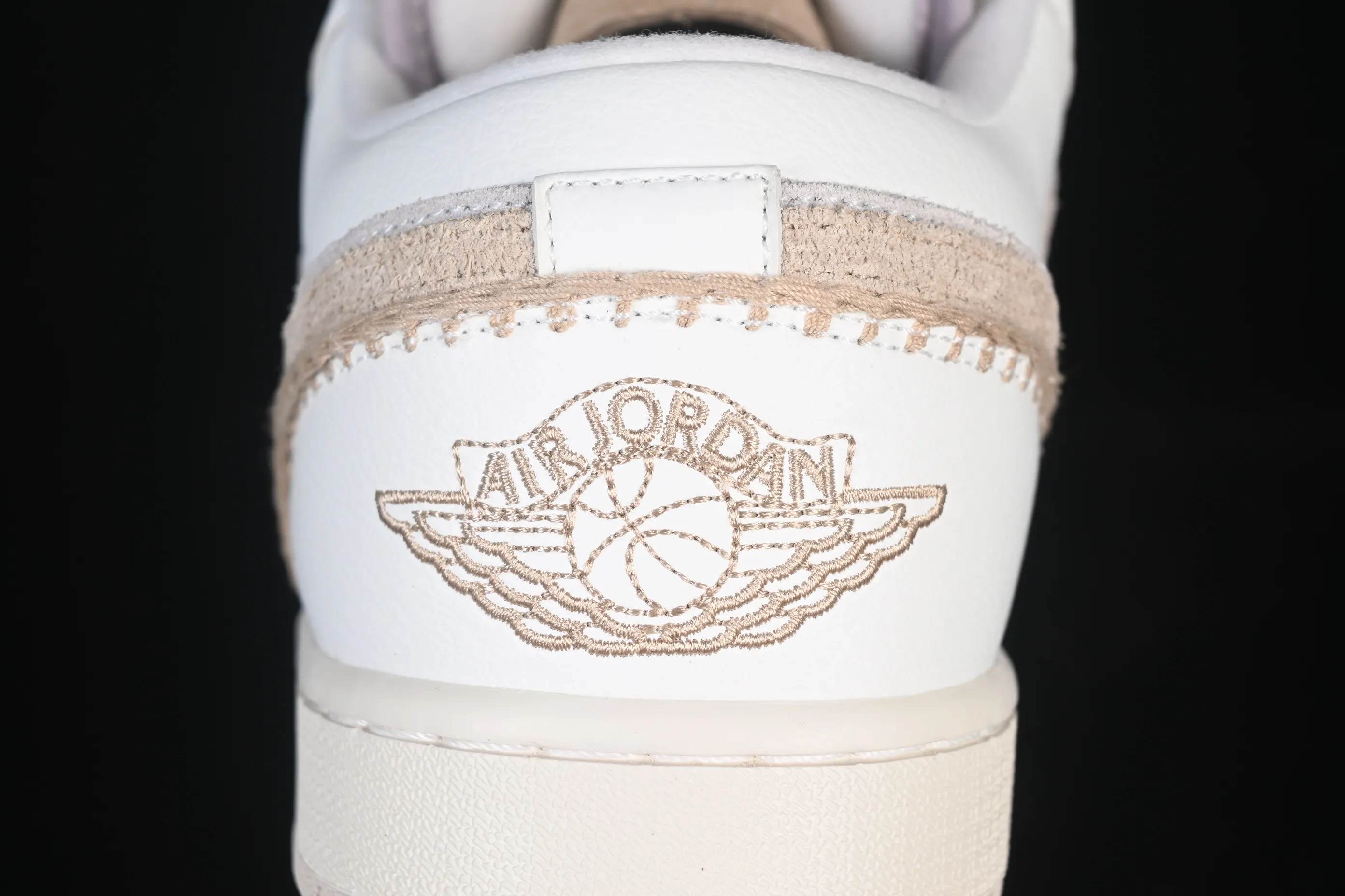 All categories Air Jordan Jordan series basketball shoes Air Jordan 1 Low Air Jordan 1 Low AJ1 Joe 1 meter white brown low-top casual sneakers HV4268-120